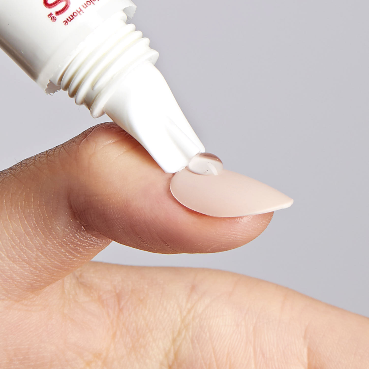 Removedor Instantáneo de Uñas Postizas Glue Off - KISS