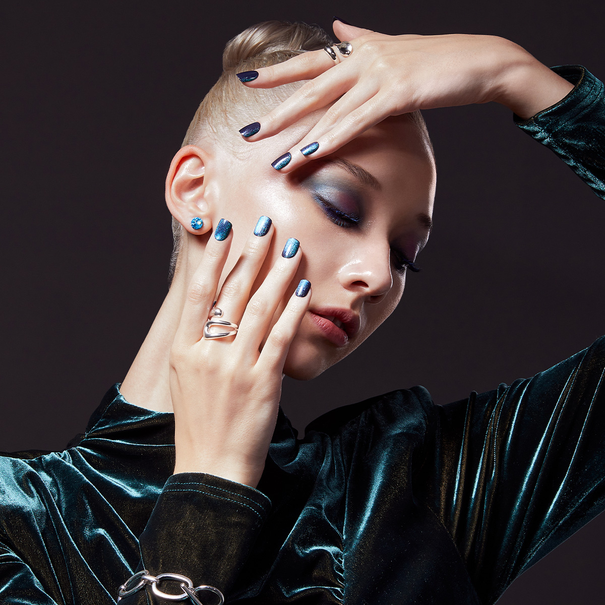 Uñas colorFX by imPRESS Press-On Verde Metálico - Better Things