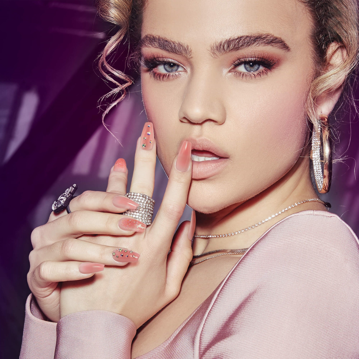 Uñas Postizas Gel KISS Jelly Fantasy Be Jelly - Rosa con Brillos y Piedras Coffin