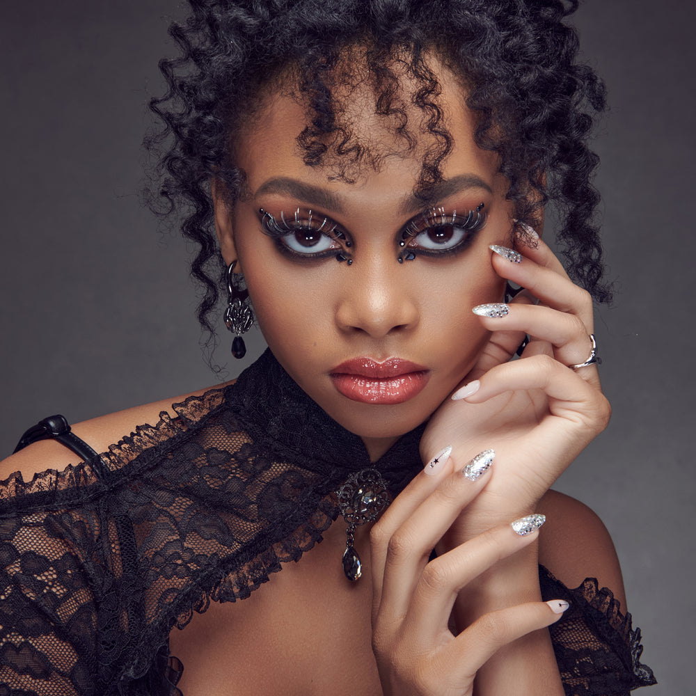 imPRESS Halloween Caution Ahead - Uñas Press-On Plata Brillan en la Oscuridad