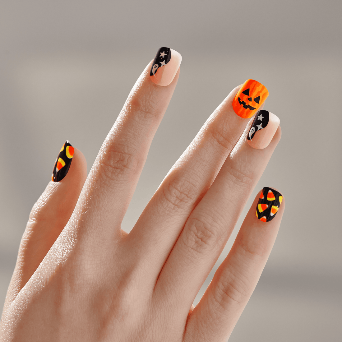 imPRESS Halloween Lazy Bones - Uñas Press-On Calabazas y Fantasmas Sin Pegamento